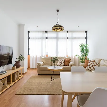 Moderno Piso De 3 Cerca De Triana Appartement *